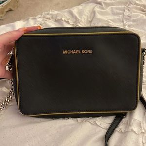Michael Kors Crossbody